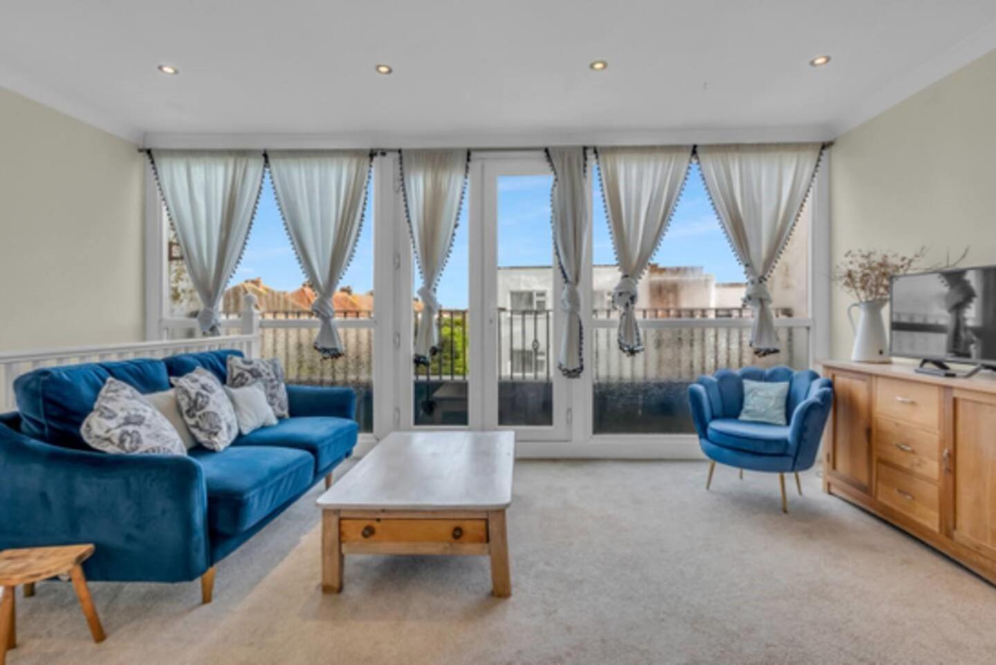 Ferienhaus Stylish Seaside House 2 Min Walk From Pass The Keys Birchington-on-Sea